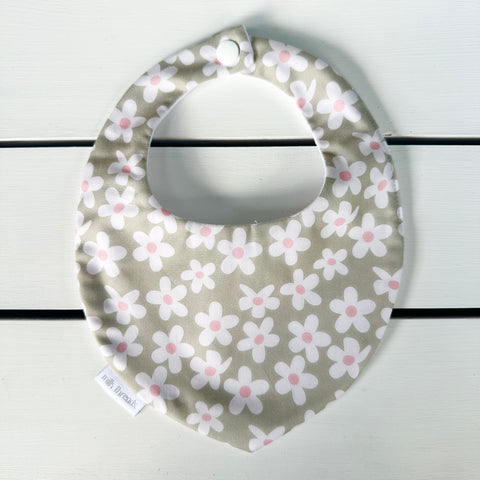 Green Daisy Dribble Bib